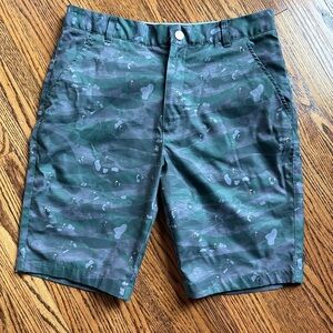 Puma Men's Green Camo Golf Shorts — Sz 32